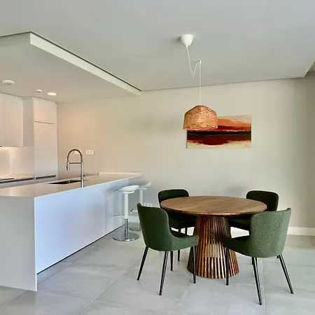Artola Homes Luxury - Eaw Homes Apartment