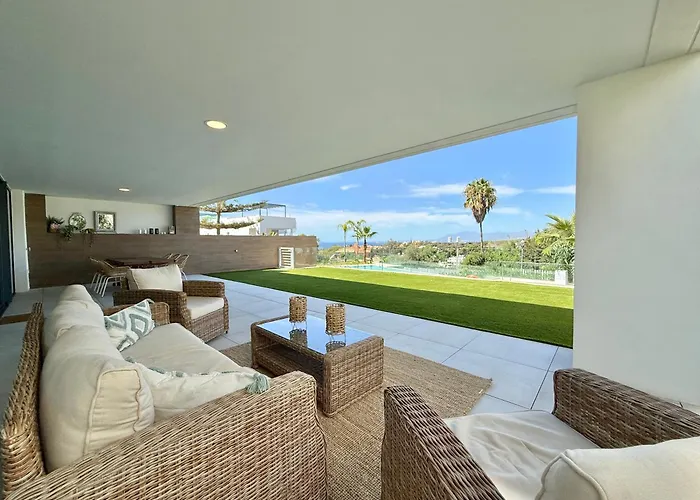 Artola Homes Luxury - Eaw Homes Apartmán *